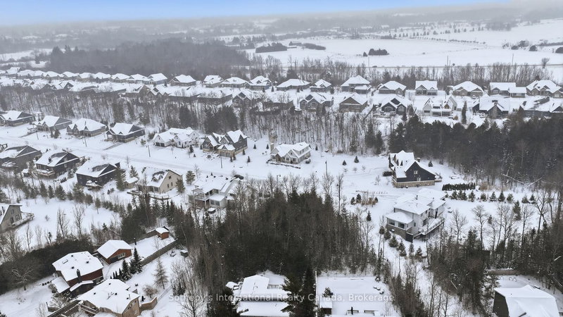 152 Timber Lane, Blue Mountains, N0H 2P0 | Image 3