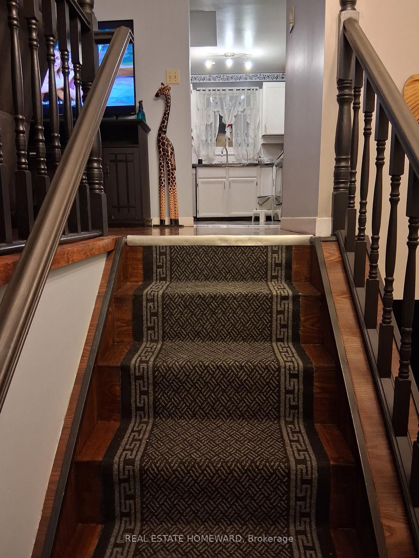 Detached House for sale at 35 Bleeker Avenue, Quinte West, Ontario, K8V 5Y2 - Trenton Ward - MLS: X12731268