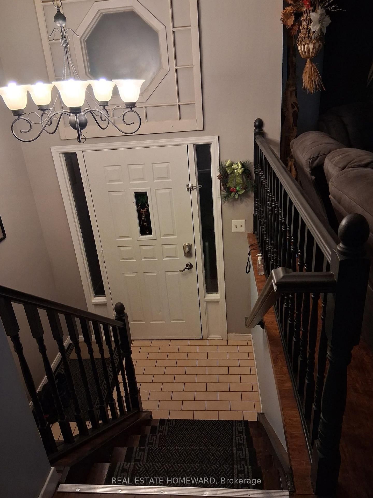 Detached House for sale at 35 Bleeker Avenue, Quinte West, Ontario, K8V 5Y2 - Trenton Ward - MLS: X12731268