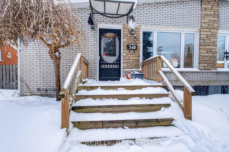 340 PALACE Rd, Kingston, K7L 4T3 | Image 3