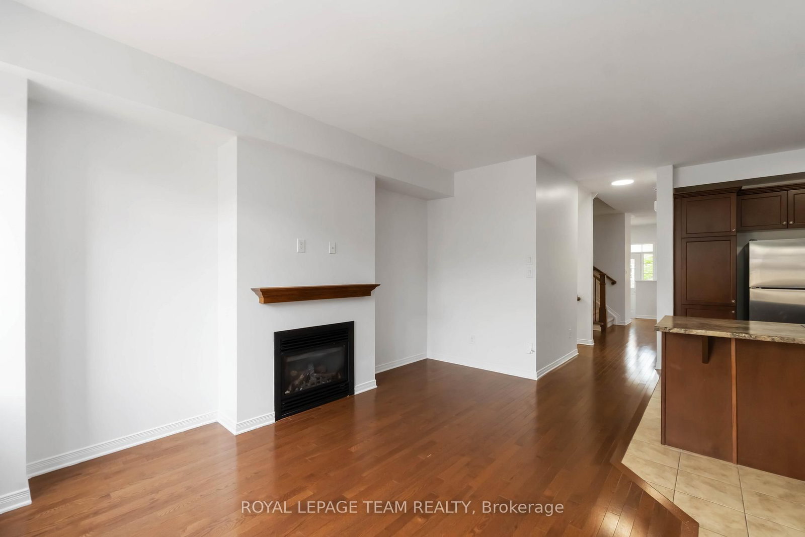 Townhouse for sale at 349 SWEETFLAG Street, Ottawa, Ontario, K2J 5A3 - Barrhaven - Longfields - MLS: X12731632