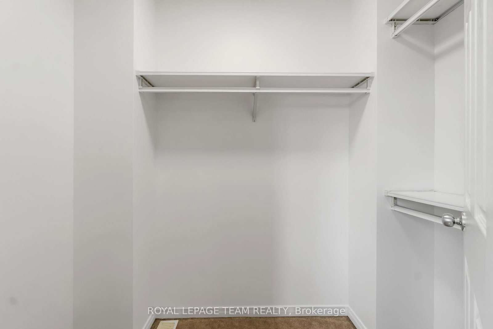 Townhouse for sale at 349 SWEETFLAG Street, Ottawa, Ontario, K2J 5A3 - Barrhaven - Longfields - MLS: X12731632