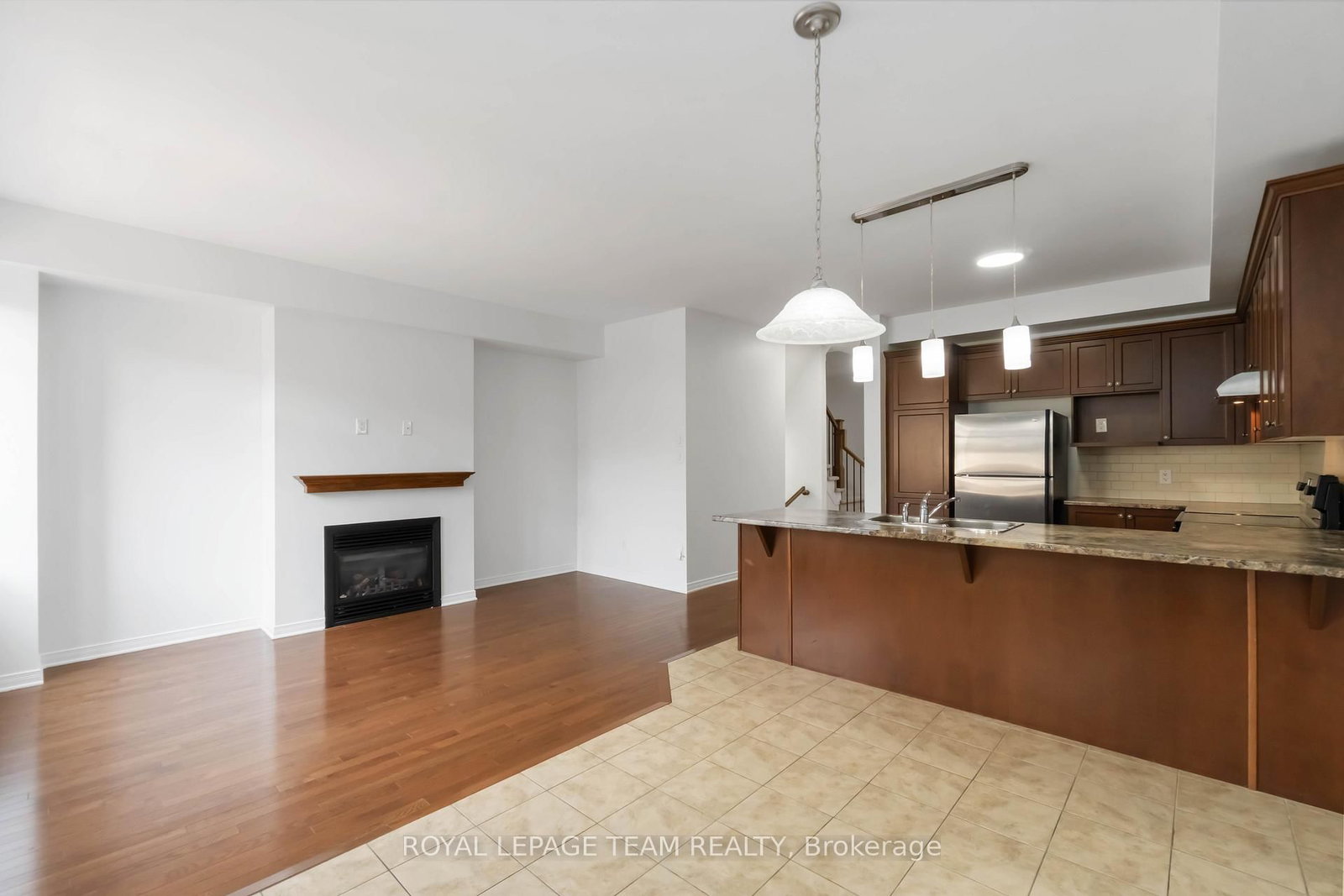 Townhouse for sale at 349 SWEETFLAG Street, Ottawa, Ontario, K2J 5A3 - Barrhaven - Longfields - MLS: X12731632