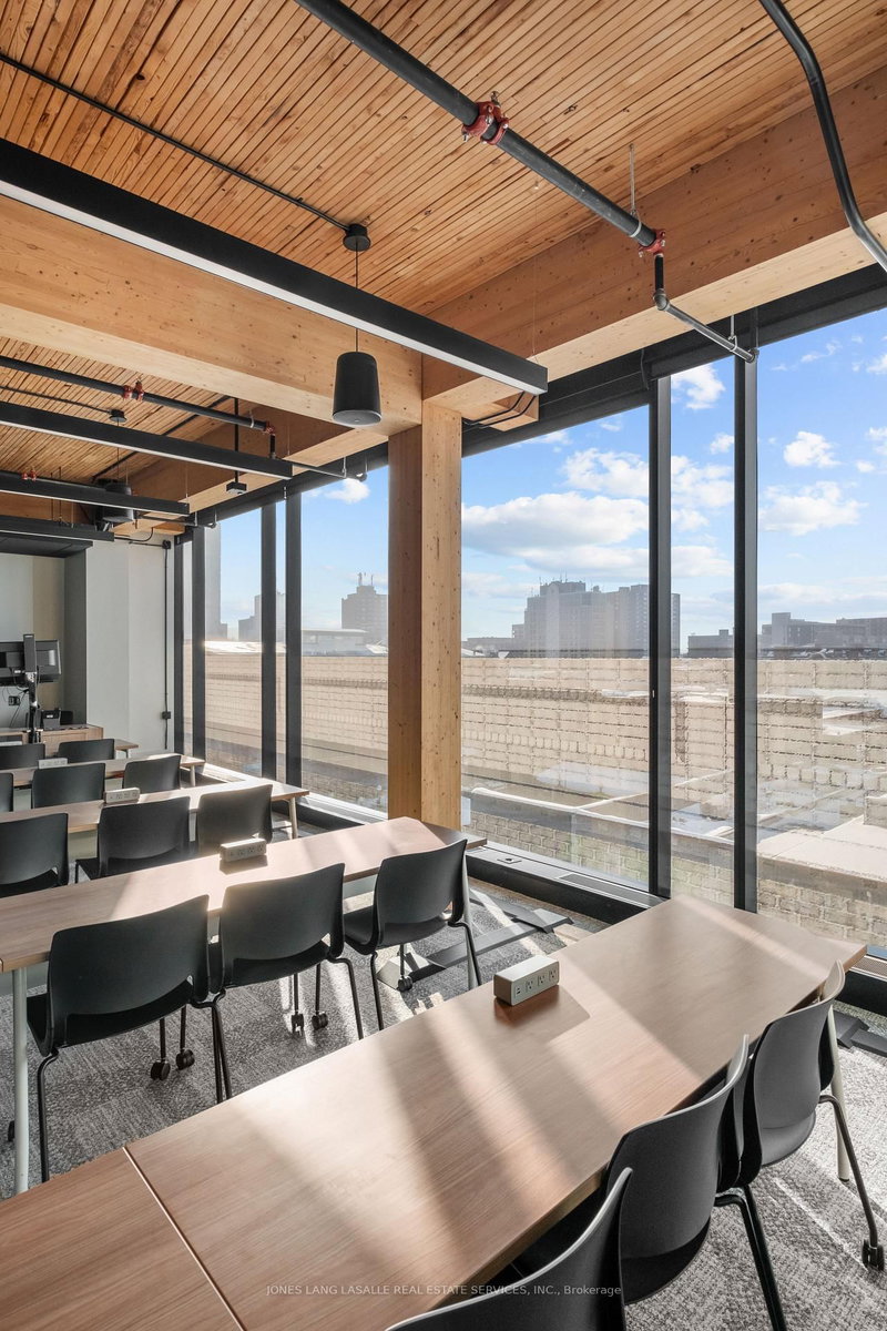 1 Young St, Kitchener, N2H 4Y7 | Image 2