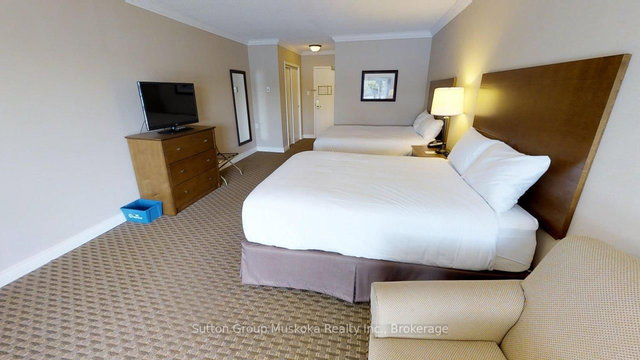 421 - 421 Bayshore - Deerhurst Drive