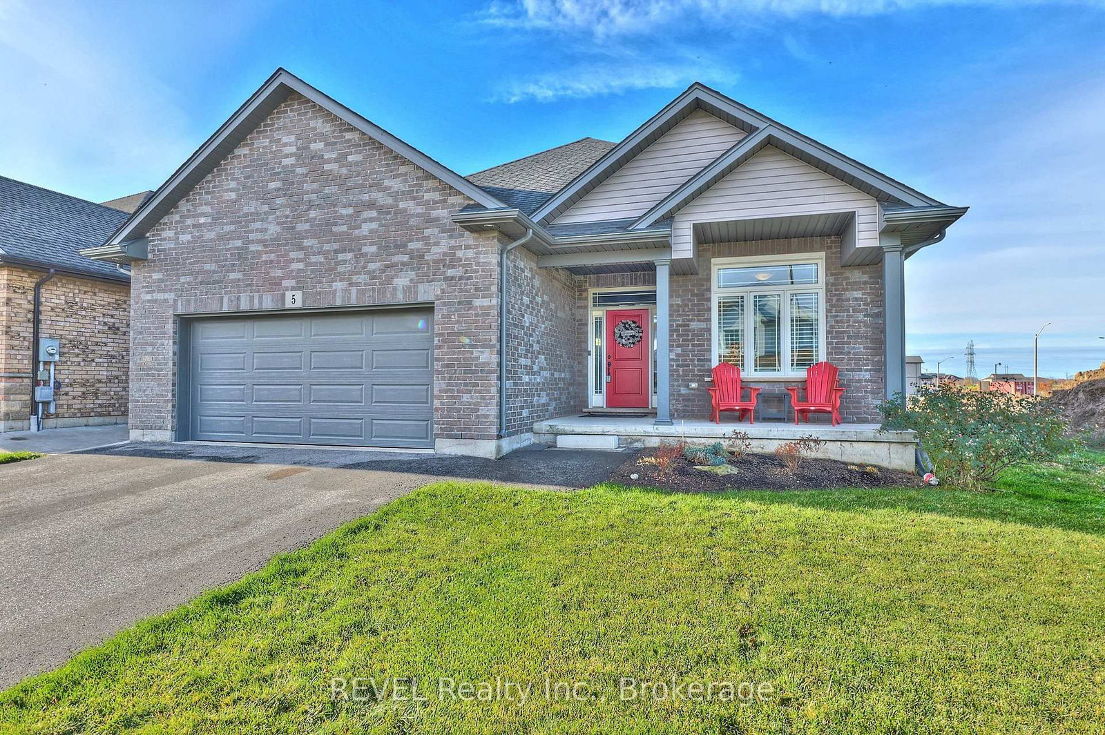 Detached House for sale at 5 Cinnamon Street, Thorold, Ontario, L2V 0H5 - Rolling Meadows - MLS: X12731882