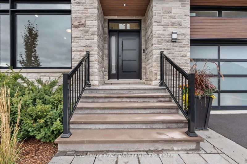 832 Windermere Dr, Kingston, K7P 0N5 | Image 3