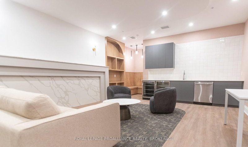 604 - 223 Princess St, Kingston, K7L 1B3 | Image 2