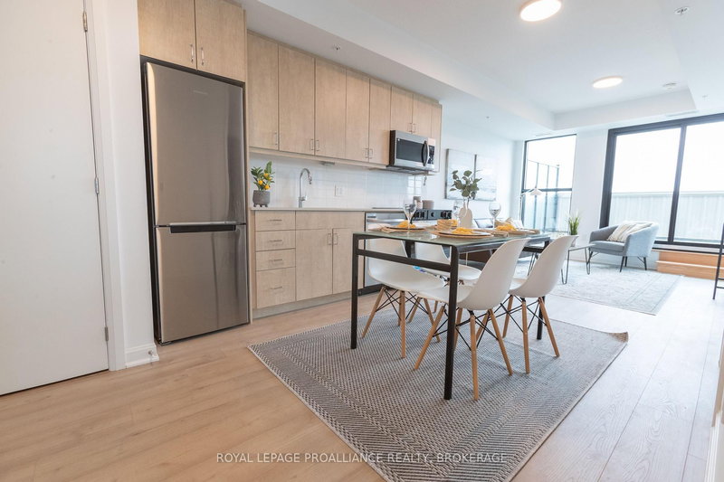 909 - 223 Princess St, Kingston, K7L 1B3 | Image 3