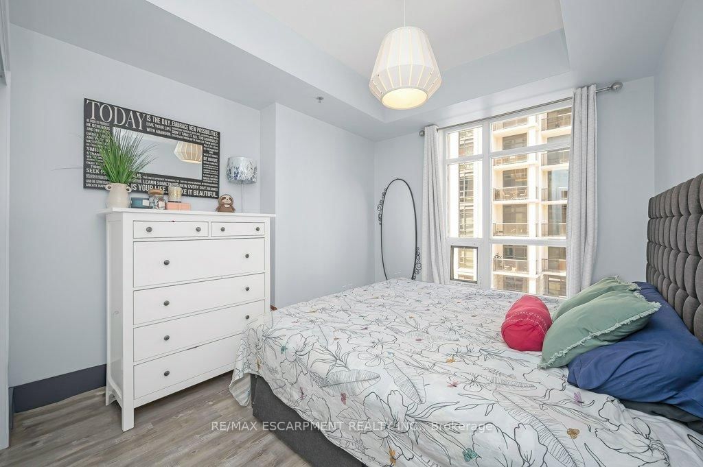 Condo for sale at 302-90 Charlton Avenue, Hamilton, Ontario, L8P 0B4 - Durand - MLS: X12732442