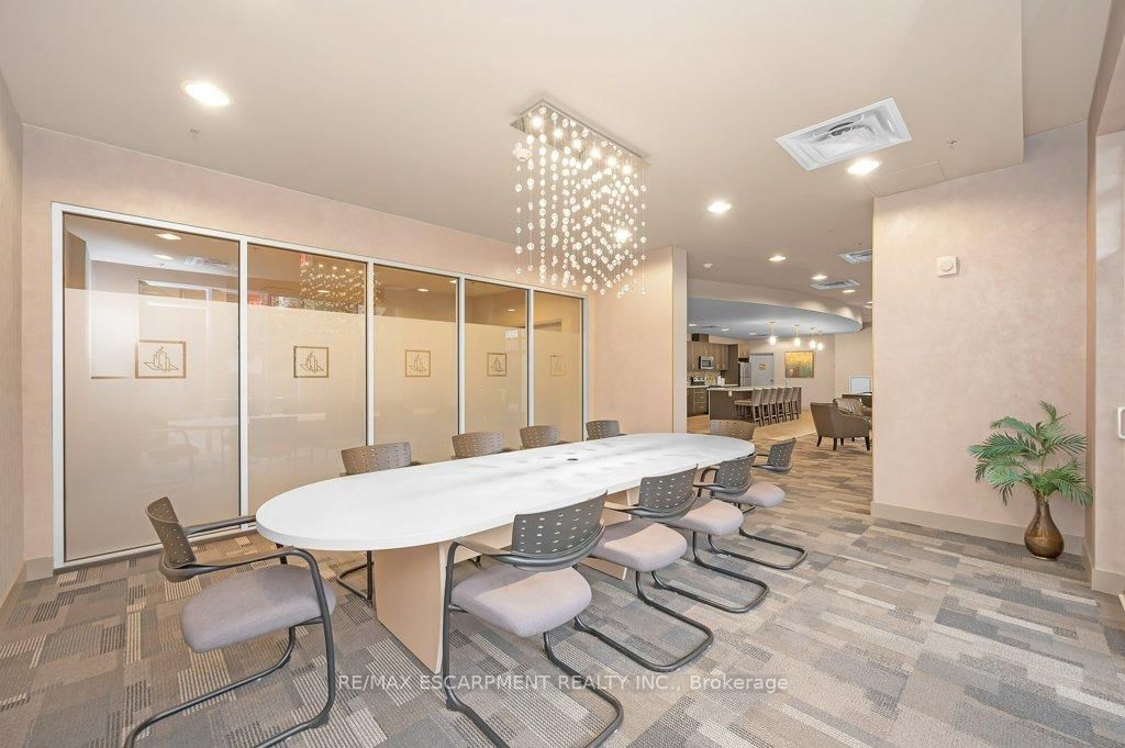 Condo for sale at 302-90 Charlton Avenue, Hamilton, Ontario, L8P 0B4 - Durand - MLS: X12732442