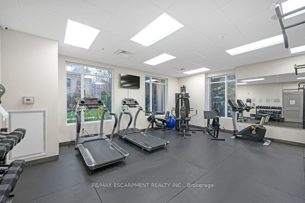 Condo for sale at 302-90 Charlton Avenue, Hamilton, Ontario, L8P 0B4 - Durand - MLS: X12732442