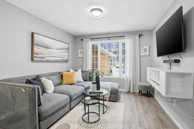 31 Galileo Blvd, Brantford, N3R 7Y3 | Image 3