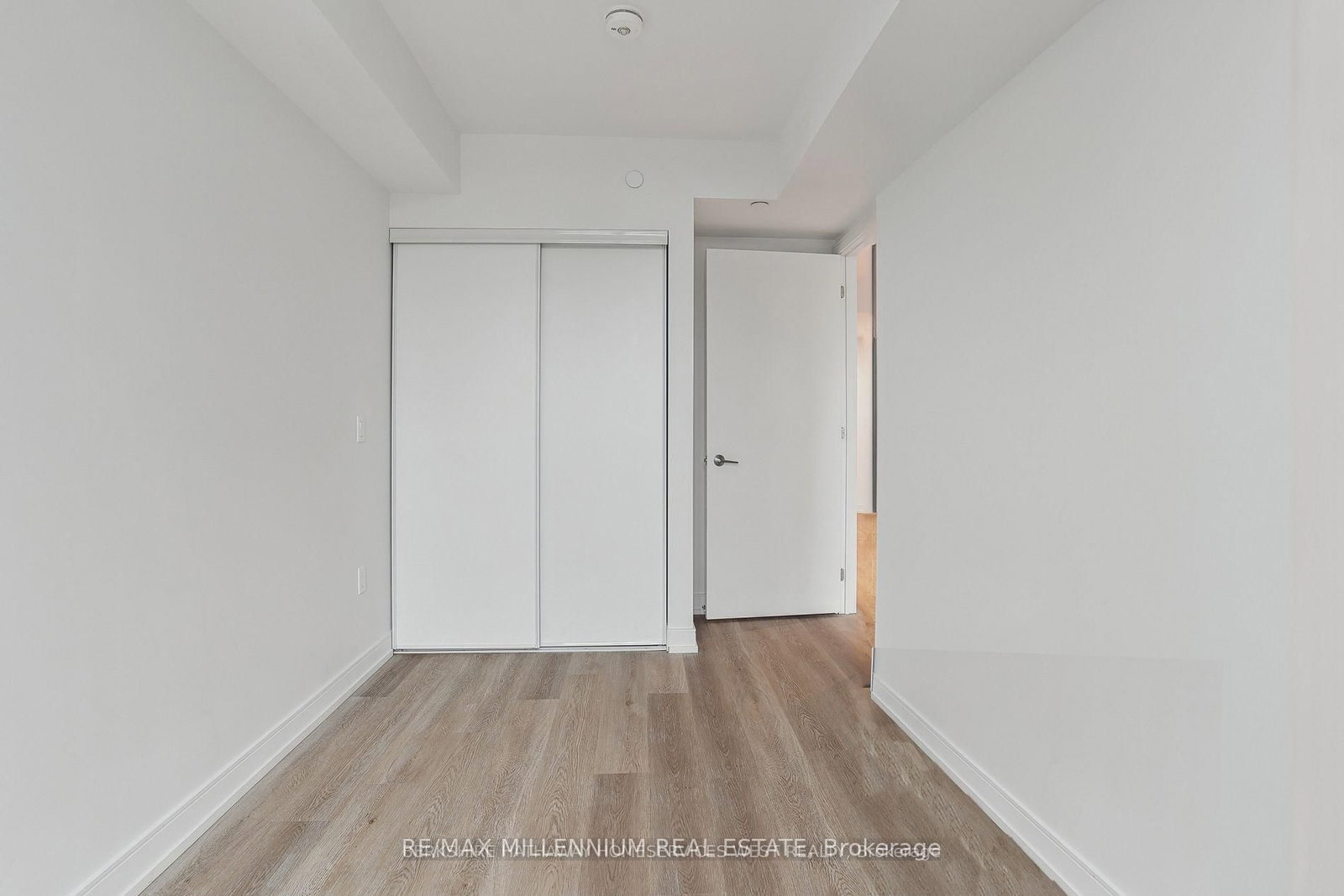 Condo for sale at 329-1 Jarvis Street, Hamilton, Ontario, L8R 3J2 - Beasley - MLS: X12732604