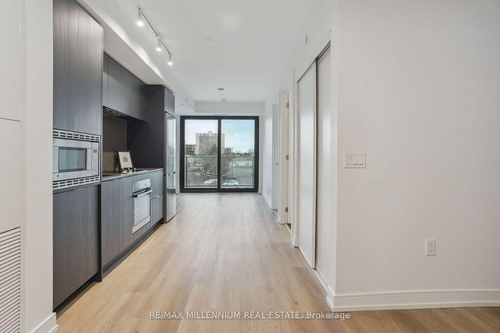 Condo for sale at 329-1 Jarvis Street, Hamilton, Ontario, L8R 3J2 - Beasley - MLS: X12732604