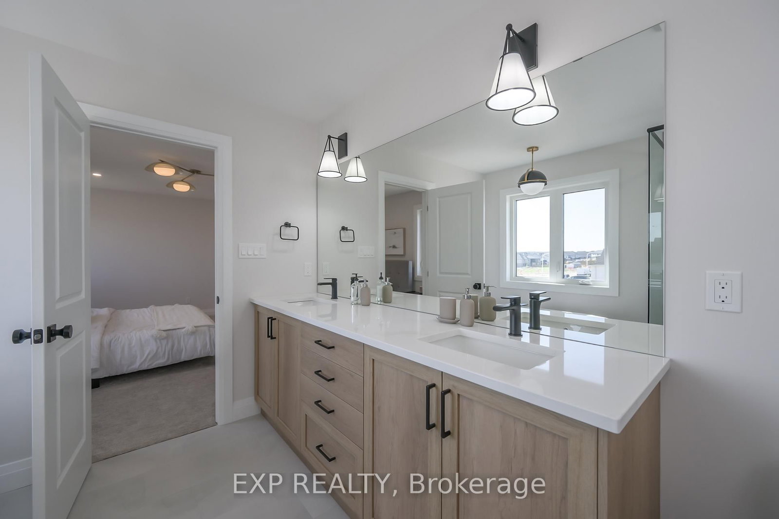 Detached House for sale at 75 Allister Drive, Middlesex Centre, Ontario, N0L 1R0 - Kilworth - MLS: X12732968