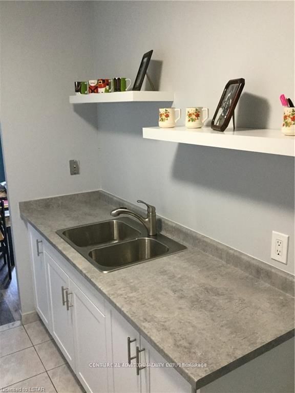 202 - 1103 Jalna Blvd, London South, N6E 2W8 | Image 2