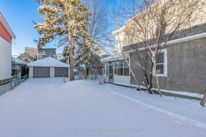 92 Stonehurst Ave, Ottawa, K1Y 1R5 | Image 3