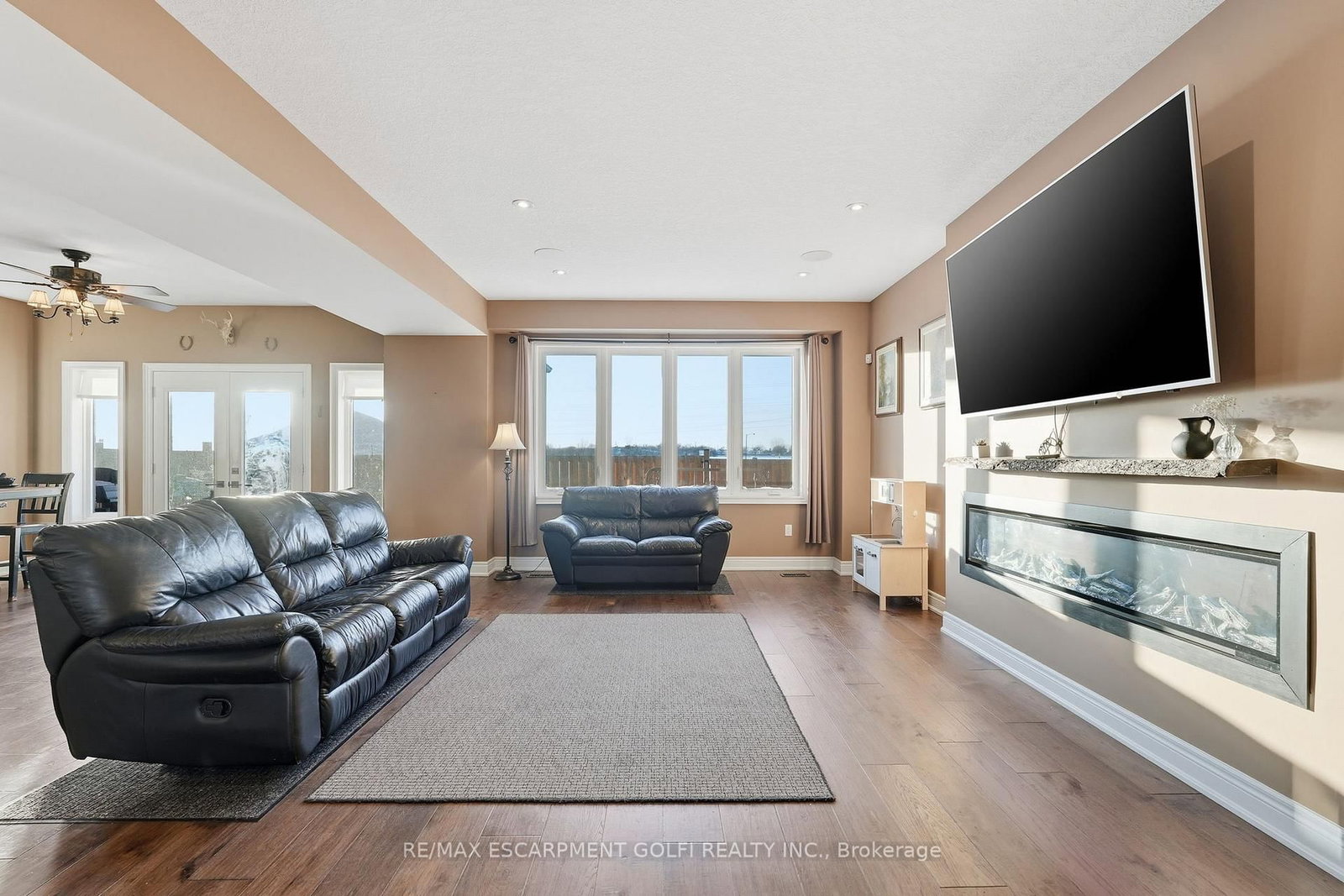 83 Homestead Way - Photo 8