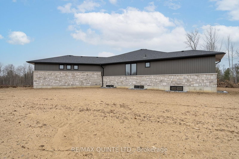235 Michael's Way, Prince Edward County, K0K 1L0 | Image 3