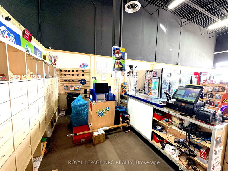 315 - 343 Glendale Ave, St. Catharines, L2T 0A1 | Image 3