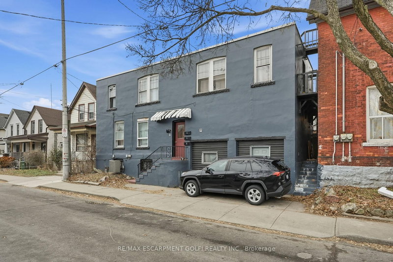 4 Rosemont Ave, Hamilton, L8L 6M4 | Image 2