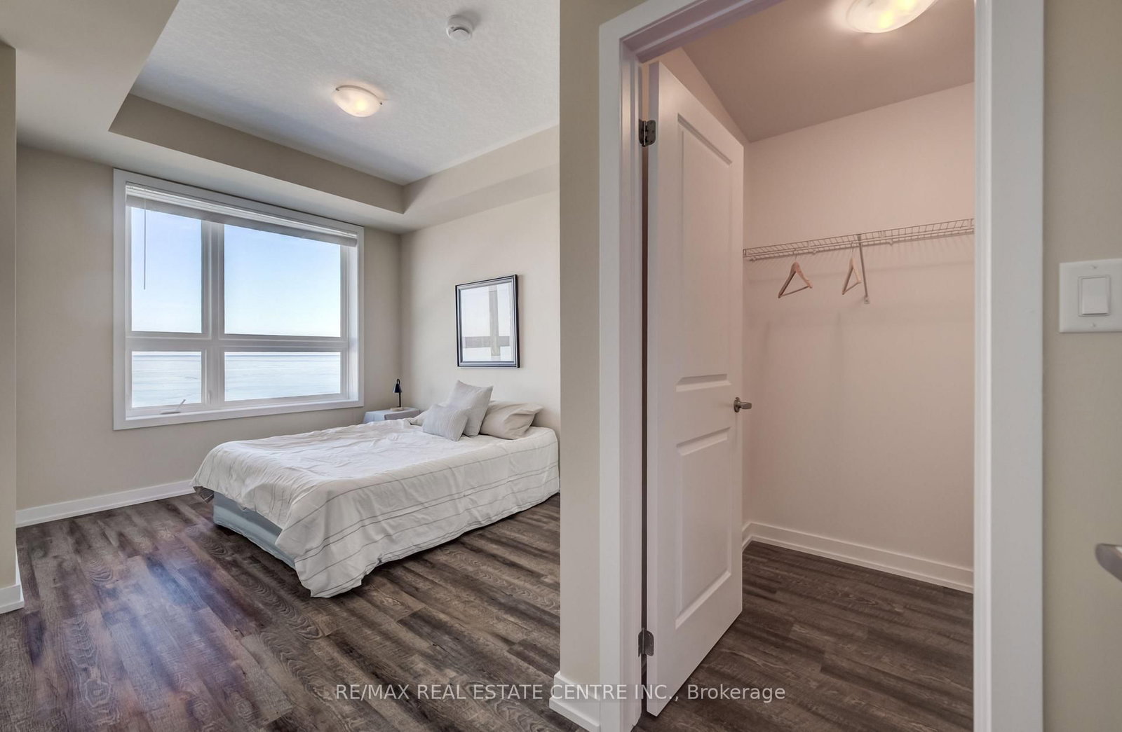 35 Southshore Crescent, Unit 303 - Photo 8