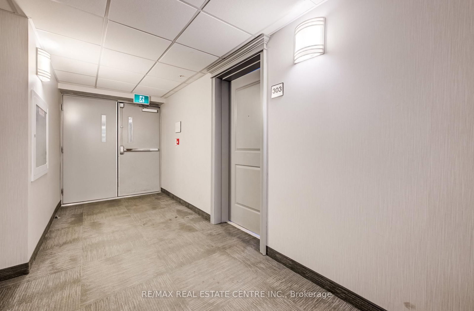 35 Southshore Crescent, Unit 303 - Photo 33