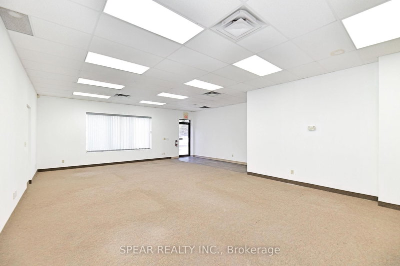 B - 24 Mcintyre Pl, Kitchener, N2R 1H7 | Image 3