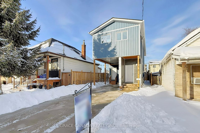 85 Albany Ave, Hamilton, L8H 2H4 | Image 2