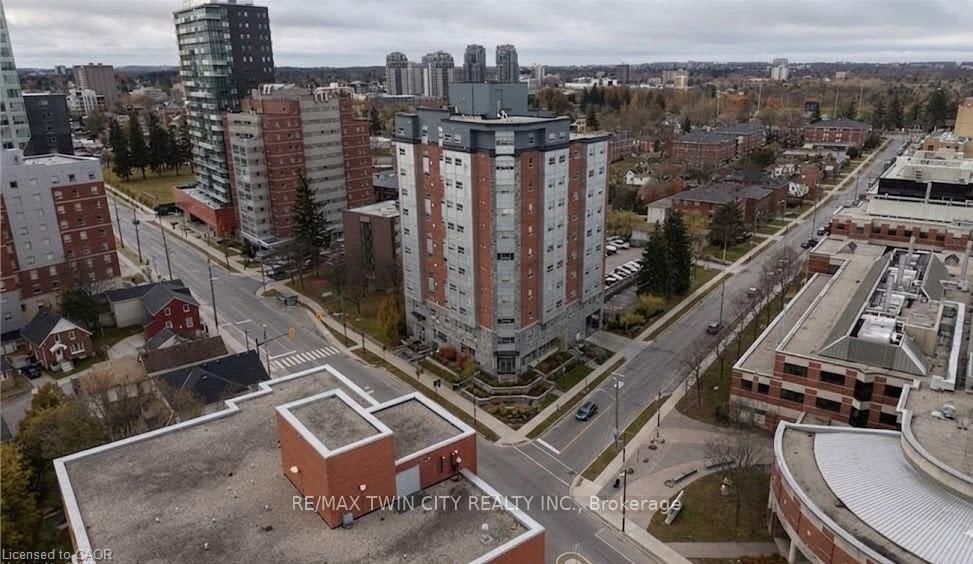 185 KING Street N - Photo 12