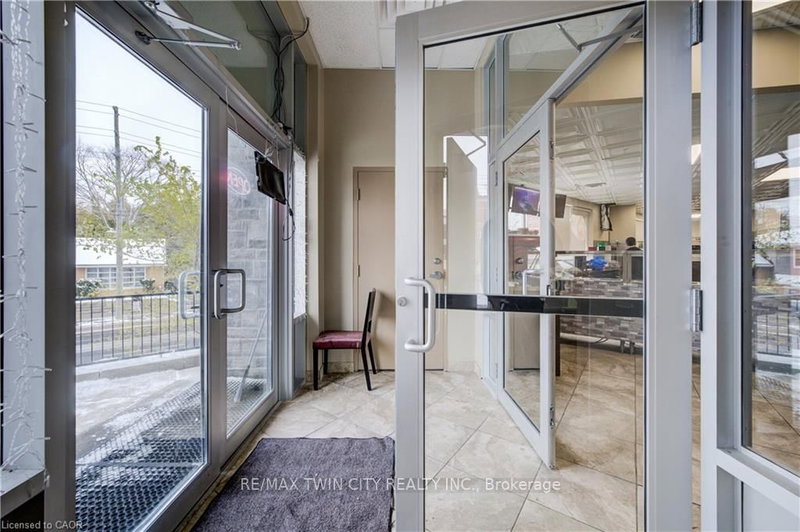 185 KING St N, Waterloo, N2J 0E1 | Image 3