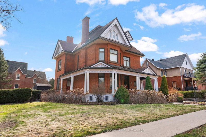 307 Maple Ave, Pembroke, K8A 1L8 | Image 3