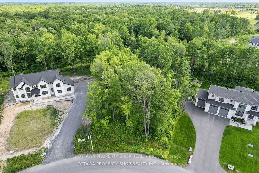 583 Shoreway Drive, Greely, ON