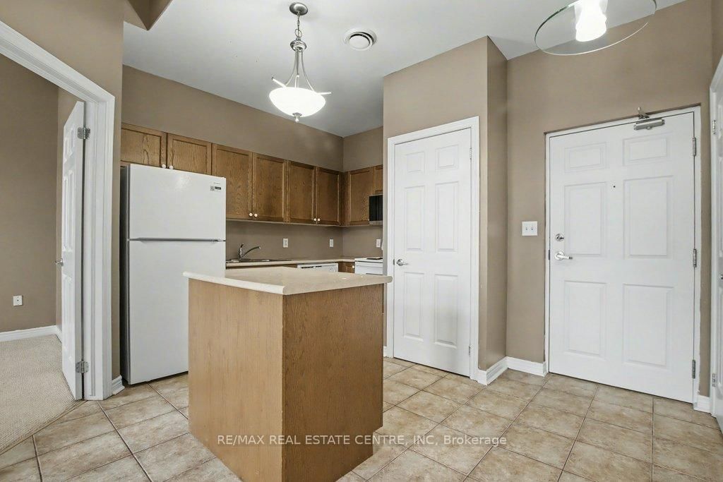 6365 Drummond Road, Unit 207 - Photo 11
