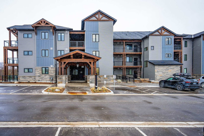 105 - 12 Beausoleil Lane, Blue Mountains, L9Y 2X5 | Image 2