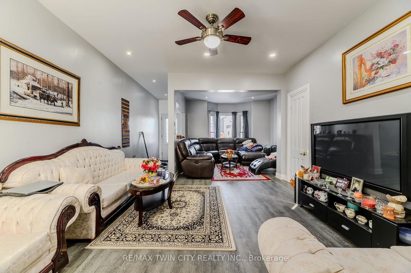 126 Tisdale St N, Hamilton, L8L 5M6 | Image 2