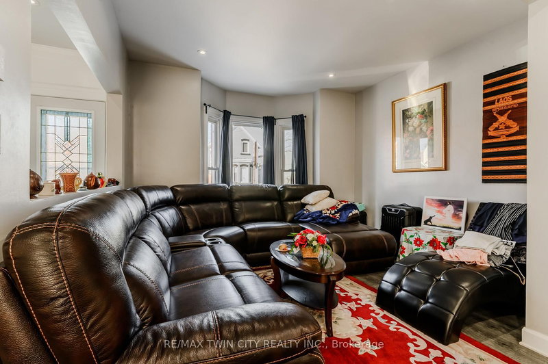 126 Tisdale St N, Hamilton, L8L 5M6 | Image 3