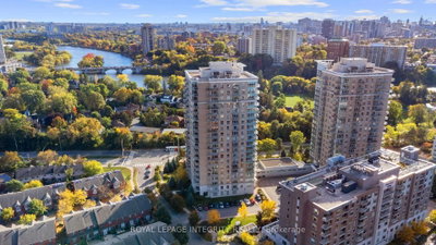 Condo sold at 1208-90 Landry Street, Ottawa, Ontario, K1L 0A9 - Vanier - MLS: X12736784
