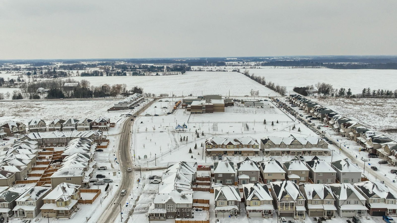 Detached House for sale at 15 Cutts Crescent, Hamilton, Ontario, L0R 1C0 - Binbrook - MLS: X12736906