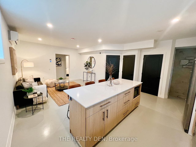 102 - 150 Alma Street