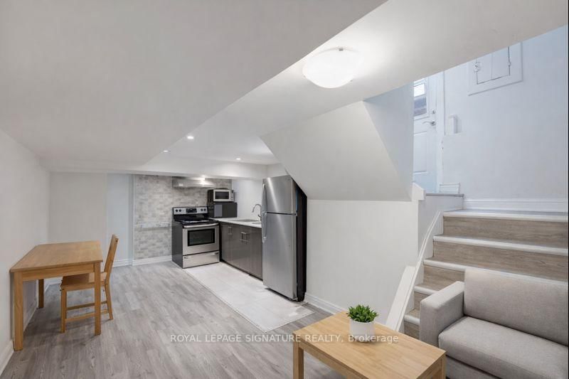 74 S Kenilworth Avenue • Hamilton, ON photo 17