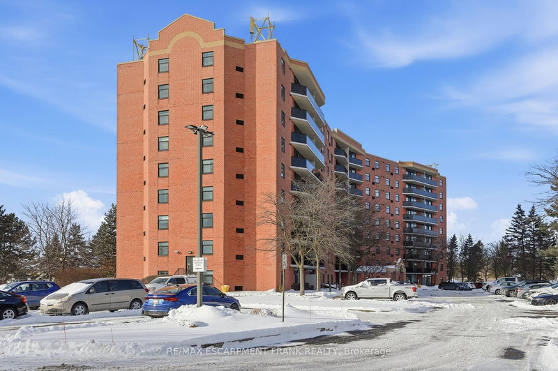 808 - 9 Bonheur Court