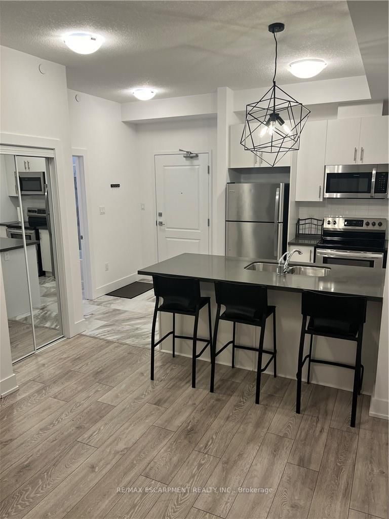 Condo for lease at 628-101 Shoreview Place, Hamilton, Ontario, L8E 0K2 - Lakeshore - MLS: X12737588