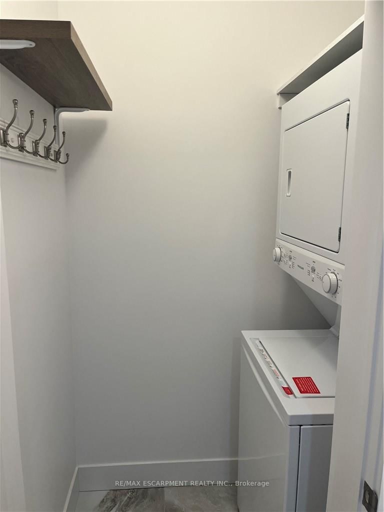 Condo for lease at 628-101 Shoreview Place, Hamilton, Ontario, L8E 0K2 - Lakeshore - MLS: X12737588