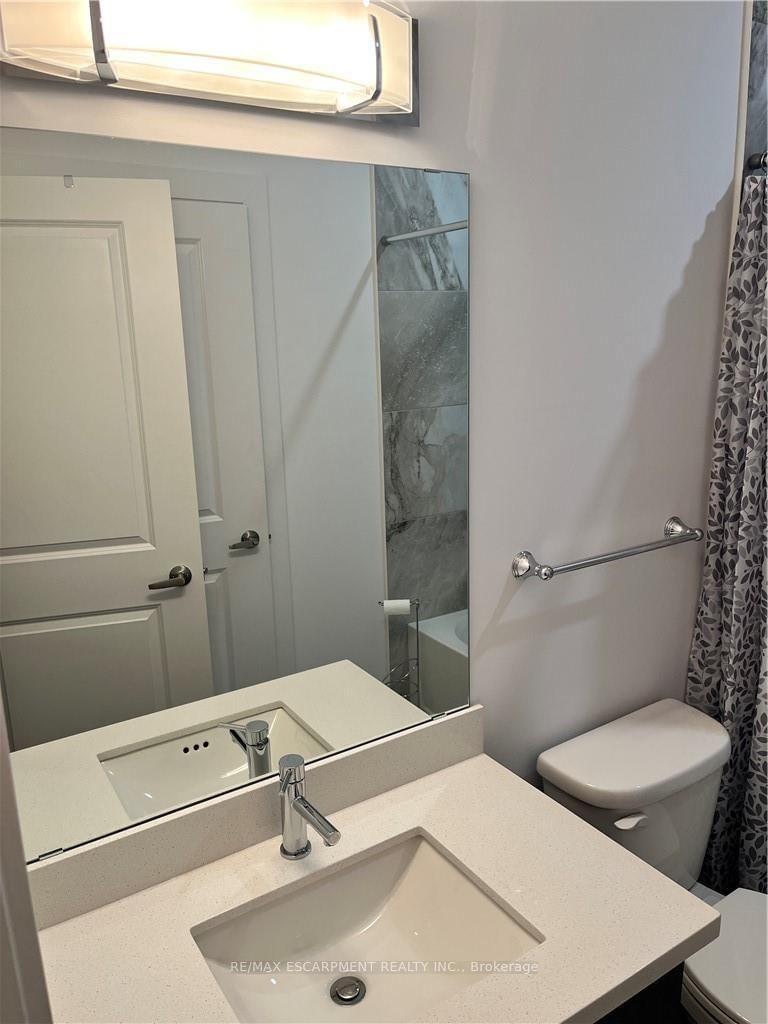 Condo for lease at 628-101 Shoreview Place, Hamilton, Ontario, L8E 0K2 - Lakeshore - MLS: X12737588