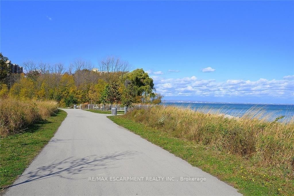 Condo for lease at 628-101 Shoreview Place, Hamilton, Ontario, L8E 0K2 - Lakeshore - MLS: X12737588