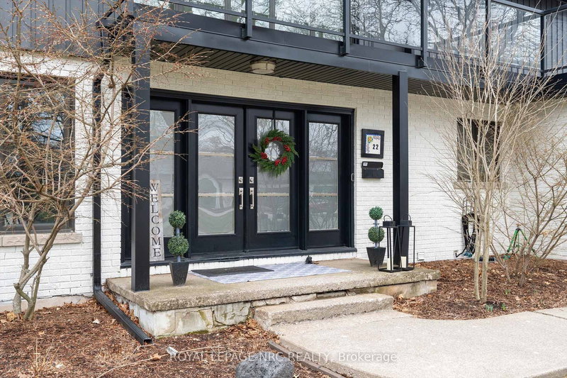22 Briarfield Cres, St. Catharines, L2T 3T5 | Image 3