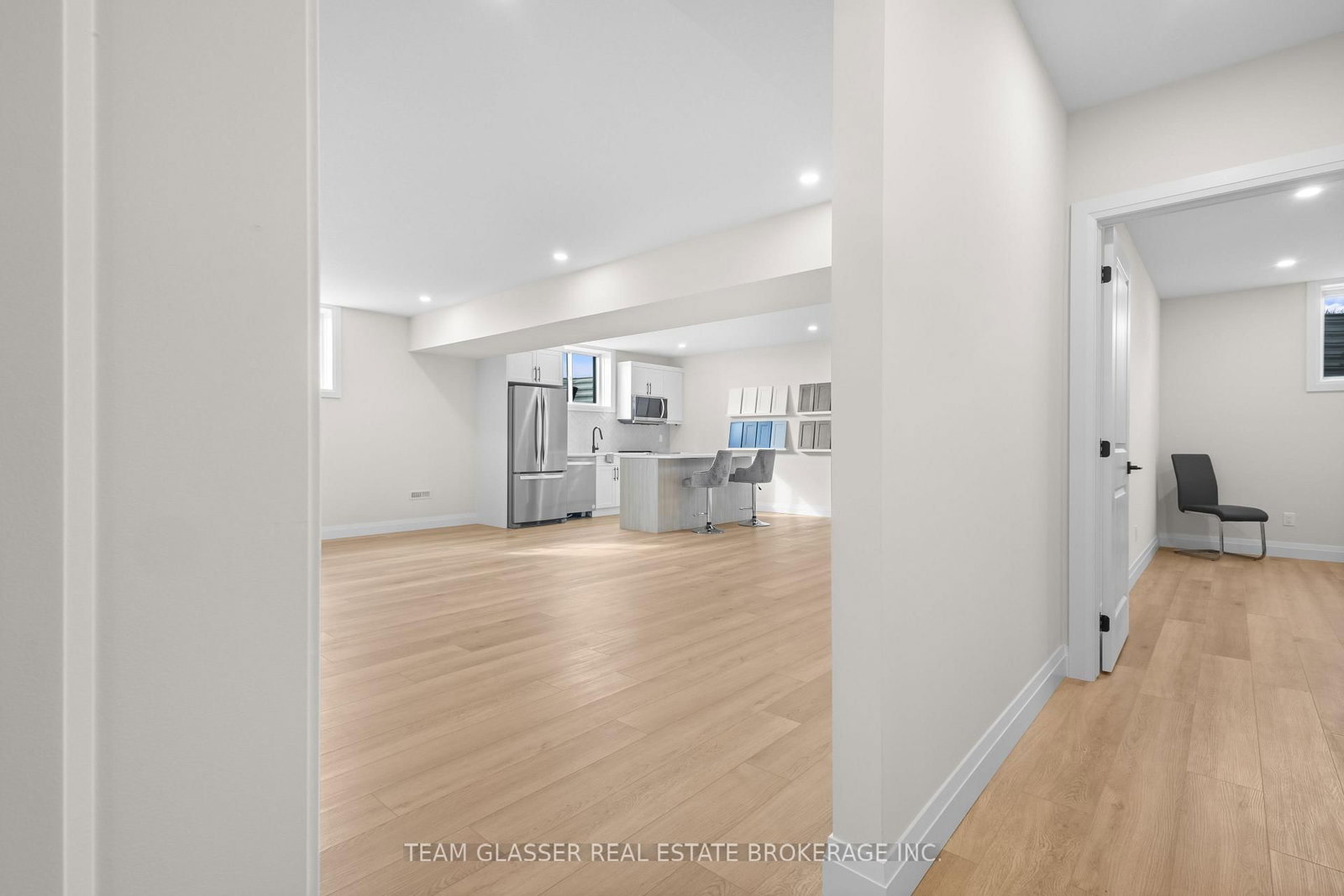 Detached House for sale at 70 Benner Boulevard, Middlesex Centre, Ontario, N0L 1R0 - Kilworth - MLS: X12737842