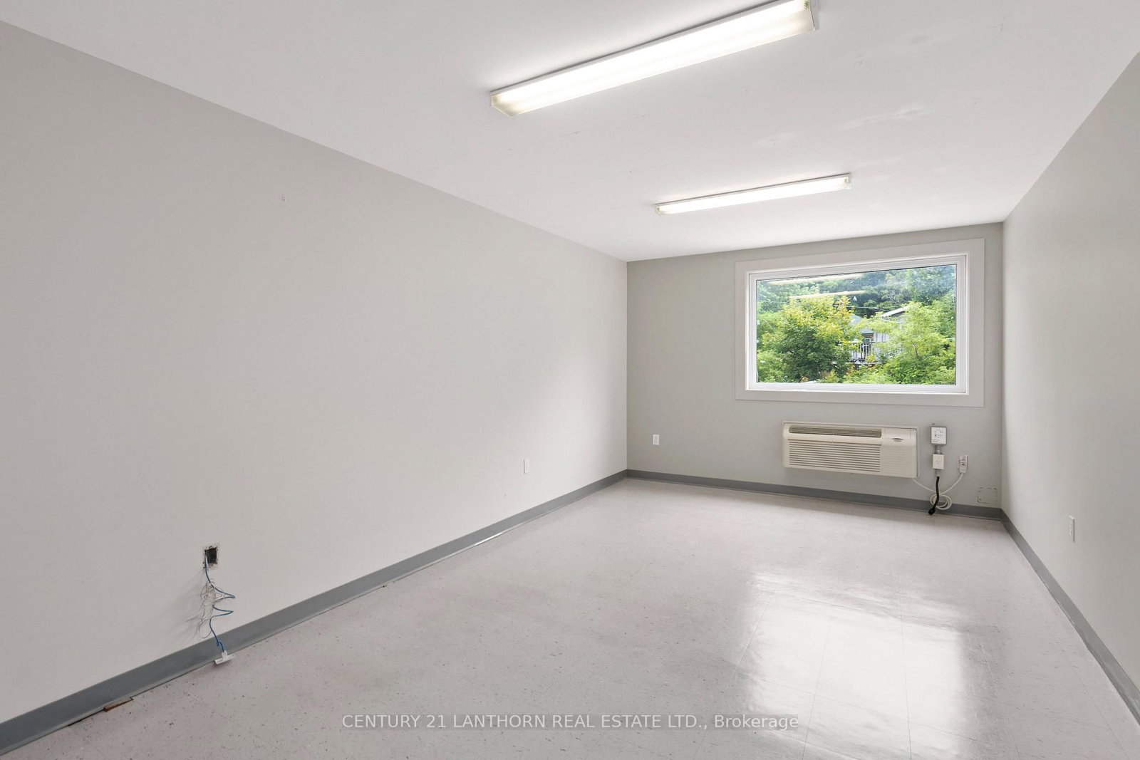 35 Bridge Street, Unit 112